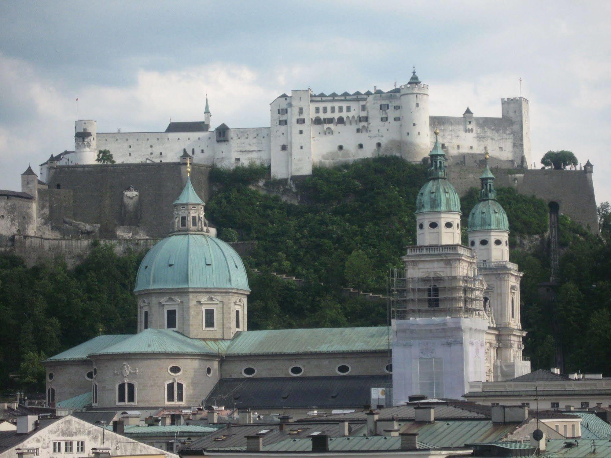 Hotel Pass Lueg Golling an der Salzach Exteriör bild
